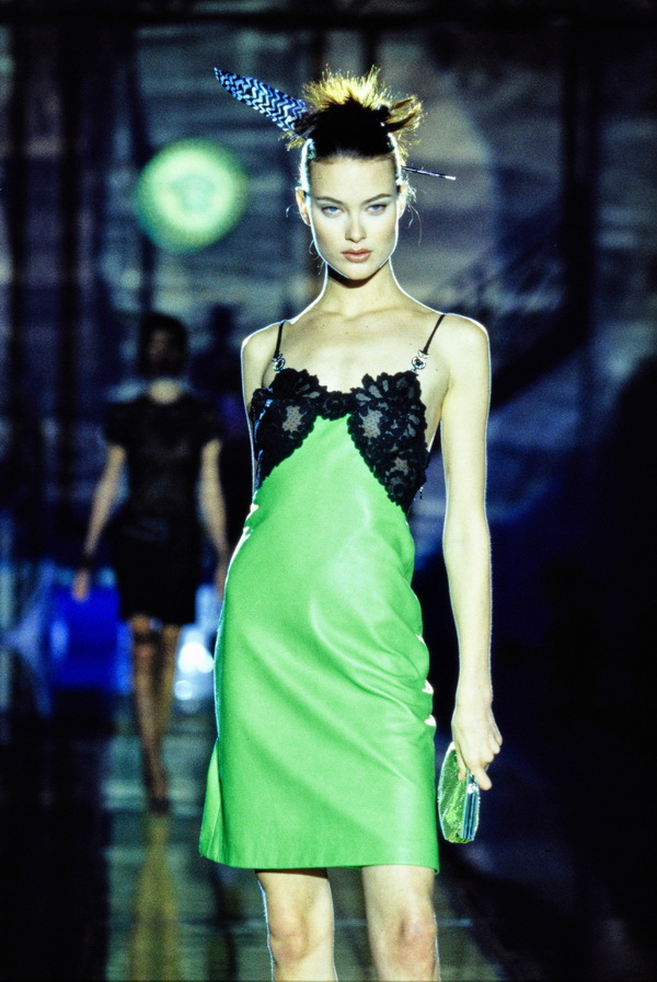 Atelier Versace Couture Spring 1996