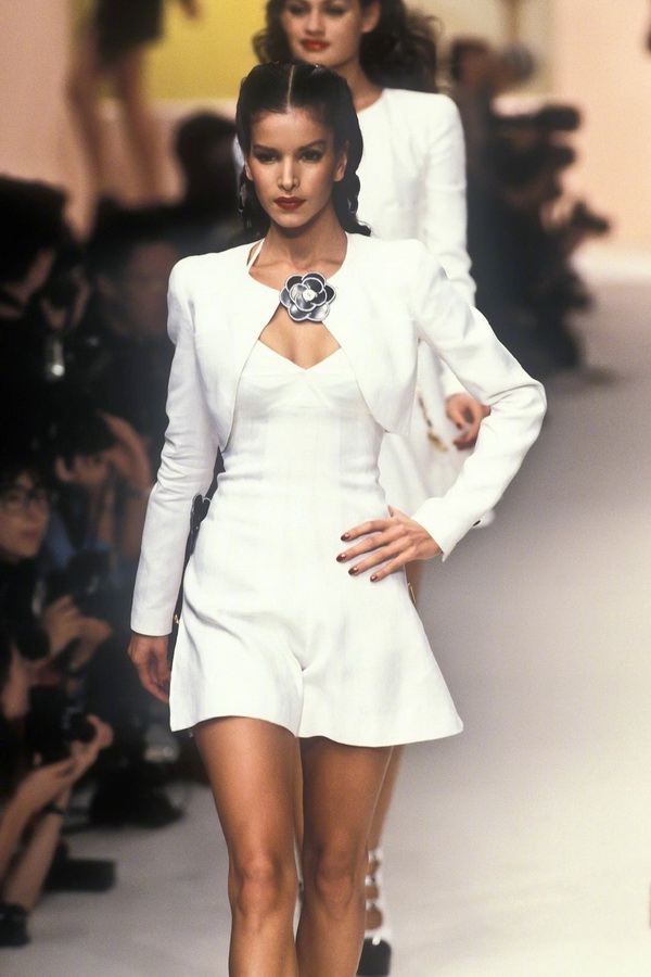 ģ з磬Chanel Spring 1995 T̨
